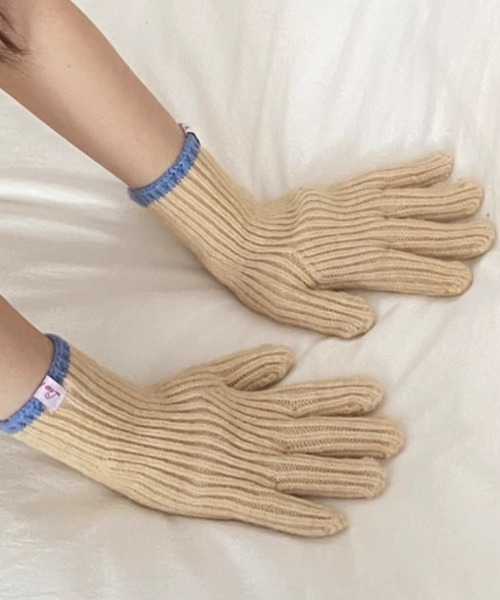 MANGROVE（マングローブ）の「ワンポイントバイカラーグローブ（手袋・レディース・ブラック/ベージュ/ブラウン/グレー/レッド/ダークブルー/コバルトブルー・FREE）」の14枚目の写真