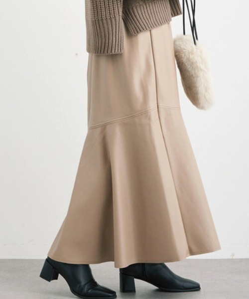 ELENCARE DUE（エレンカーレデュエ）の「・ELENCARE DUE 合皮マーメイドスカート＊（スカート・レディース・ブラック/ベージュ/グリーン/ボルドー・FREE）」の3枚目の写真