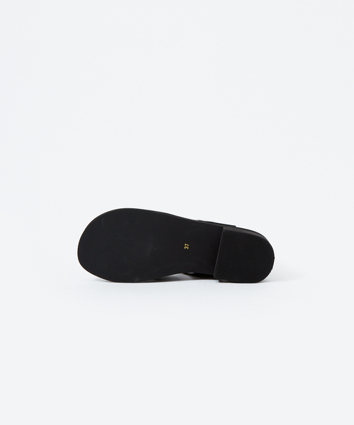 LAROUTE（ラルート）の「【WEB限定】グルカサンダル（サンダル・レディース・ホワイト/ライトグレー/ブラック/シルバー・38/39/35/36/37）」の17枚目の写真