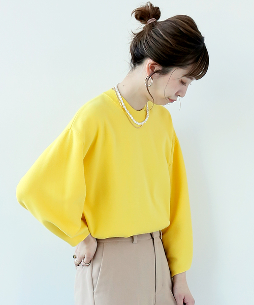 Simplicite（サンプリシテ）の「ソウバリパフ袖プルオーバー（ニット/セーター・レディース・イエロー/ブラック/ライトグレー/ホワイト・FREE）」の4枚目の写真