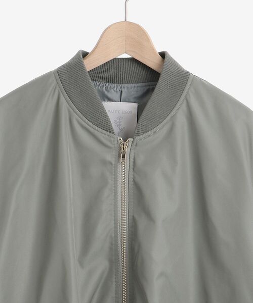 MAJESTIC LEGON（マジェスティックレゴン）の「サイドギャザーMA-1（MA-1・レディース・ブラック/アイボリー/カーキオリーブ・MEDIUM）」の10枚目の写真