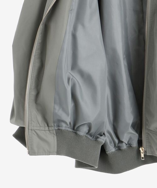 MAJESTIC LEGON（マジェスティックレゴン）の「サイドギャザーMA-1（MA-1・レディース・ブラック/アイボリー/カーキオリーブ・MEDIUM）」の14枚目の写真