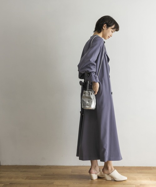 URBAN RESEARCH(アーバンリサーチ)の「ノーカラーロングトレンチコート(トレンチコート・レディース・ブルー系その他/ベージュ・36/38)」の15枚目の写真