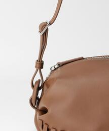 VASIC(ヴァジック)の「<VASIC>WELLS POCKET レザーショルダー VASIC(ヴァジック)の「<VASIC>WELLS POCKET レザーショルダー