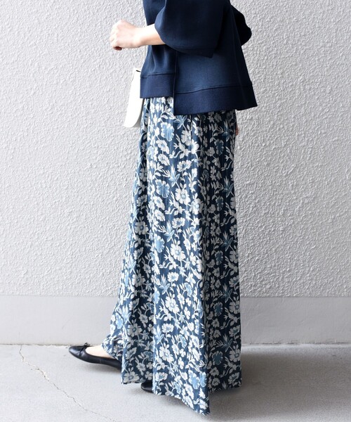 SHIPS（シップス）の「*【SHIPS別注】〈手洗い可能〉UHURUプリントワイドパンツ◇（その他パンツ・レディース・ライトブラウン/ダークグリーン/ネイビー/ダークグレー/ブラウン系その他/ブラウン系・SMALL/MEDIUM）」の13枚目の写真