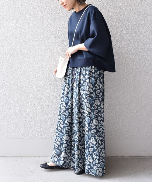 SHIPS（シップス）の「*【SHIPS別注】〈手洗い可能〉UHURUプリントワイドパンツ◇（その他パンツ・レディース・ライトブラウン/ダークグリーン/ネイビー/ダークグレー/ブラウン系その他/ブラウン系・SMALL/MEDIUM）」の8枚目の写真