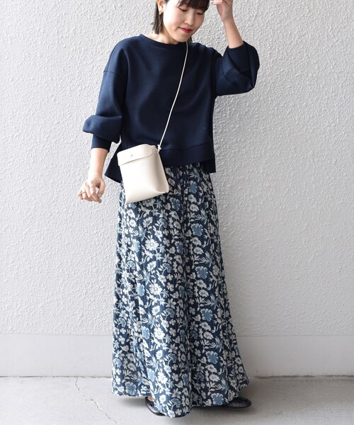 SHIPS（シップス）の「*【SHIPS別注】〈手洗い可能〉UHURUプリントワイドパンツ◇（その他パンツ・レディース・ライトブラウン/ダークグリーン/ネイビー/ダークグレー/ブラウン系その他/ブラウン系・SMALL/MEDIUM）」の7枚目の写真