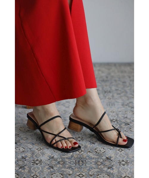 Bonjour Sagan（ボンジュールサガン）の「2wayクロスラインミュール（サンダル・レディース・ブラック/オフホワイト・M/L/S）」の2枚目の写真