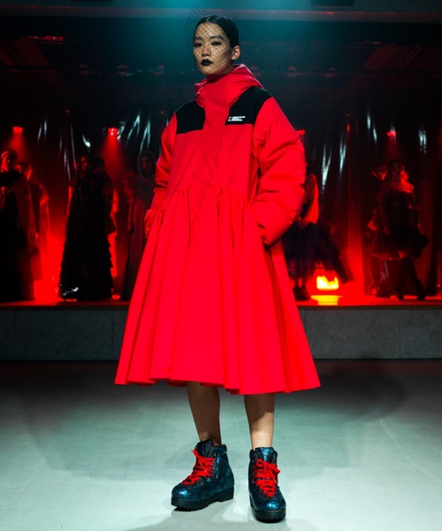 【完売品】NON TOKYO ダウンスリーブマウンテンパーカー レッド NON TOKYO（ノントーキョー）の「NON TOKYO/ノントーキョー/ダウン