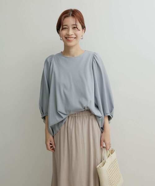 URBAN RESEARCH DOORS（アーバンリサーチドアーズ）の「ボリュームスリーブプルオーバー（Tシャツ/カットソー・レディース・グリーン系その他/ライトブルー/ネイビー・MEDIUM）」の2枚目の写真