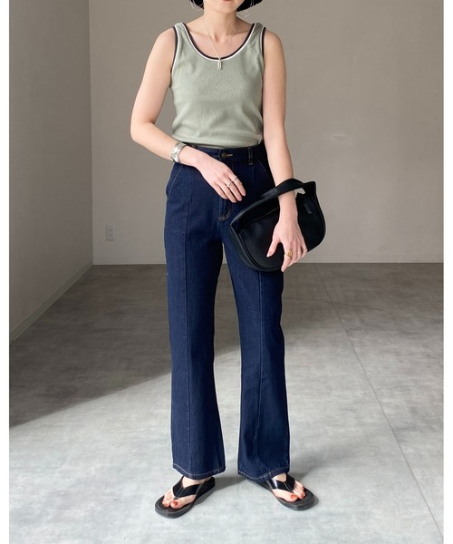 She's Closet（シーズクローゼット）の「フェイクレザー半月型ミニワンハンドルバッグ（ハンドバッグ・レディース・ホワイト/ブラック/ブラウン/グリーン/アイボリー・FREE）」の10枚目の写真