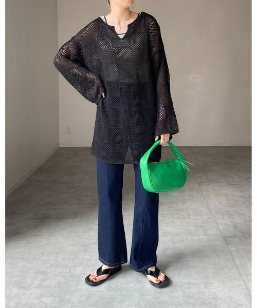 She's Closet（シーズクローゼット）の「フェイクレザー半月型ミニワンハンドルバッグ（ハンドバッグ・レディース・ホワイト/ブラック/ブラウン/グリーン/アイボリー・FREE）」の14枚目の写真