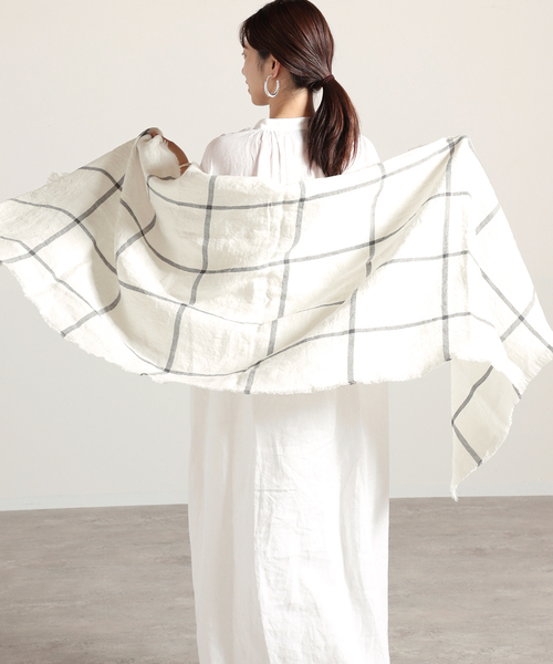 VERMEIL par iena（ヴェルメイユパーイエナ）の「【PLAIDIE/プレディ】 リネン Stole ホワイト（ストール/ショール・レディース・ホワイト・FREE）」の17枚目の写真