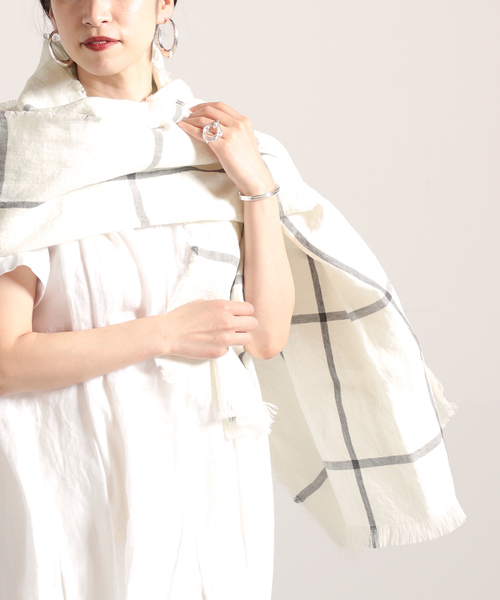 VERMEIL par iena（ヴェルメイユパーイエナ）の「【PLAIDIE/プレディ】 リネン Stole ホワイト（ストール/ショール・レディース・ホワイト・FREE）」の20枚目の写真