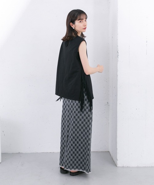 KBF（ケイビーエフ）の「フリンジトップス（Tシャツ/カットソー・レディース・ブラック/アイボリー・ONE）」の18枚目の写真