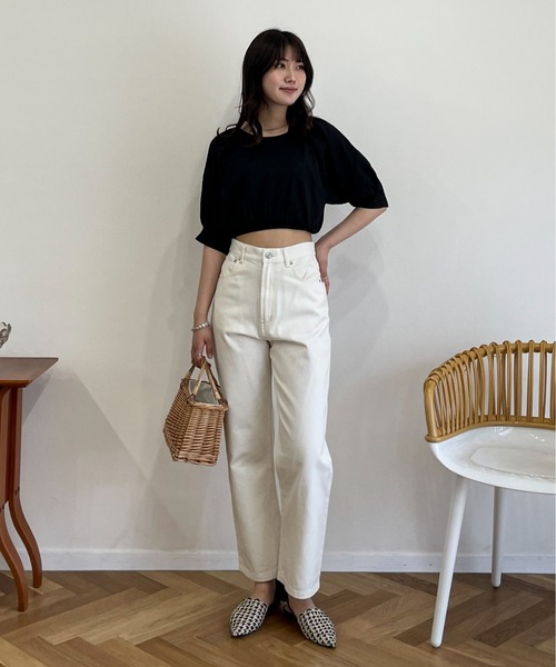 EPIMI E'PIMMY（エピミエピミー）の「クロップドエンボスブラウスカーディガン（カーディガン/ボレロ・レディース・ブラック/アイボリー・MEDIUM）」の9枚目の写真