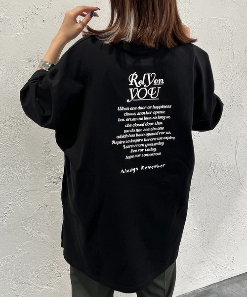 apres jour mignon(アプレジュールミニョン)の「ロゴBIGスリットTシャツ【ZOZOTOWN限定アイテム】(Tシャツ/カットソー・レディース・ピンク/パープル/オフホワイト/ホワイト系その他2/ブラック系その他/ホワイト系その他/イエロー/ブラック系その他2/ブラック・フリー/X-LARGE)」の6枚目の写真