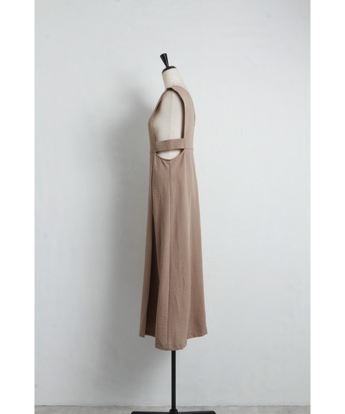 &. NOSTALGIA（アンドドットノスタルジア）の「【ZOZO限定】リネンタッチカッティングジャンパースカート（ジャンパースカート・レディース・ライトベージュ/モカ/ブラック・FREE）」の7枚目の写真