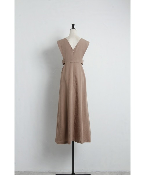 &. NOSTALGIA（アンドドットノスタルジア）の「【ZOZO限定】リネンタッチカッティングジャンパースカート（ジャンパースカート・レディース・ライトベージュ/モカ/ブラック・FREE）」の8枚目の写真