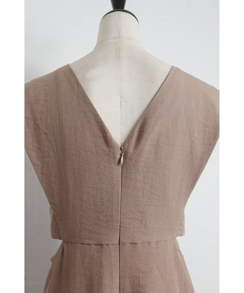 &. NOSTALGIA（アンドドットノスタルジア）の「【ZOZO限定】リネンタッチカッティングジャンパースカート（ジャンパースカート・レディース・ライトベージュ/モカ/ブラック・FREE）」の10枚目の写真