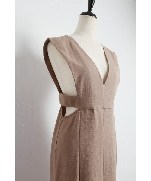 &. NOSTALGIA（アンドドットノスタルジア）の「【ZOZO限定】リネンタッチカッティングジャンパースカート（ジャンパースカート・レディース・ライトベージュ/モカ/ブラック・FREE）」の12枚目の写真