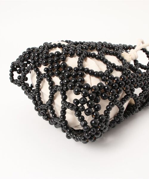 aimoha（アイモハ）の「ビーズ編みハンドバッグ（ハンドバッグ・レディース・ブラック/ホワイト・FREE）」の4枚目の写真