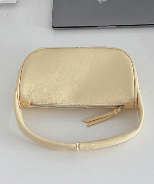 mebole(メボレ)の「スクエアボストンバッグ(ボストンバッグ・レディース・ホワイト/ブラック/ブラウン/イエロー/グリーン・FREE)」の5枚目の写真