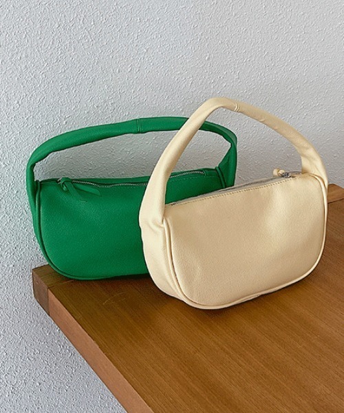 mebole(メボレ)の「スクエアボストンバッグ(ボストンバッグ・レディース・ホワイト/ブラック/ブラウン/イエロー/グリーン・FREE)」の4枚目の写真