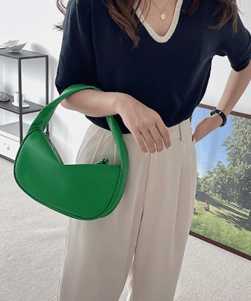 mebole(メボレ)の「スクエアボストンバッグ(ボストンバッグ・レディース・ホワイト/ブラック/ブラウン/イエロー/グリーン・FREE)」の6枚目の写真