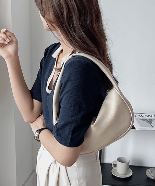 mebole(メボレ)の「スクエアボストンバッグ(ボストンバッグ・レディース・ホワイト/ブラック/ブラウン/イエロー/グリーン・FREE)」の18枚目の写真