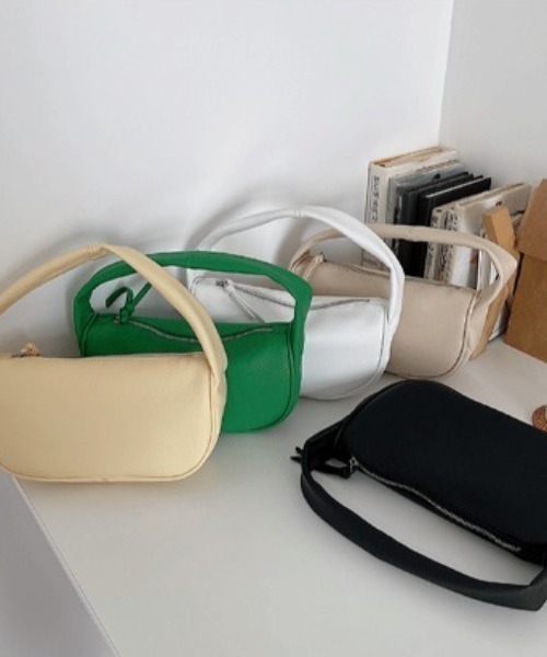 mebole(メボレ)の「スクエアボストンバッグ(ボストンバッグ・レディース・ホワイト/ブラック/ブラウン/イエロー/グリーン・FREE)」の11枚目の写真