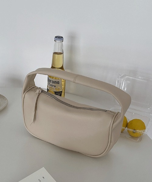 mebole(メボレ)の「スクエアボストンバッグ(ボストンバッグ・レディース・ホワイト/ブラック/ブラウン/イエロー/グリーン・FREE)」の9枚目の写真