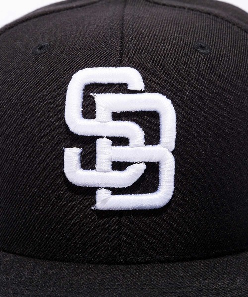 Subciety（サブサエティ）の「SNAP BACK CAP-CANNON-（キャップ・メンズ・ブラック×ブラック/ブラック×ホワイト・FREE）」の5枚目の写真