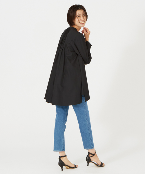 qualite（カリテ）の「ピンタックシャツ（シャツ/ブラウス・レディース・ブラック/オフホワイト/サックスブルー・フリー）」の9枚目の写真