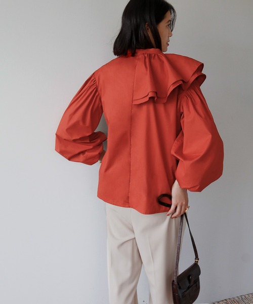 【綿100％使用】アシンメトリーフリルハイネックボリューム袖ブラウス