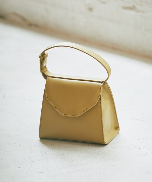 RIVE DROITE（リヴドロワ）の「様々な装いに合わせて持てる/イタリアンレザーフラップミニバッグ（ハンドバッグ・レディース・ブラック/グリーン系その他・FREE）」の8枚目の写真