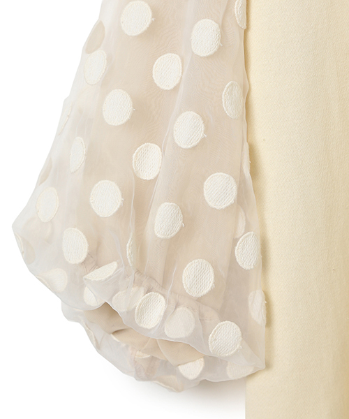 CAROLINA GLASER（カロリナ グレイサー）の「WEARISTA“maho”×CAROLINA GLASER / ドットスリーブ 2WAY トップス（Tシャツ/カットソー・レディース・クリーム・ONE SIZE）」の14枚目の写真