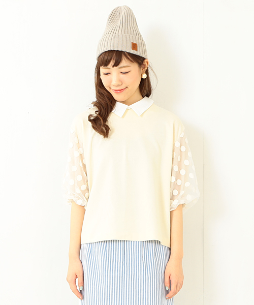 CAROLINA GLASER（カロリナ グレイサー）の「WEARISTA“maho”×CAROLINA GLASER / ドットスリーブ 2WAY トップス（Tシャツ/カットソー・レディース・クリーム・ONE SIZE）」の7枚目の写真