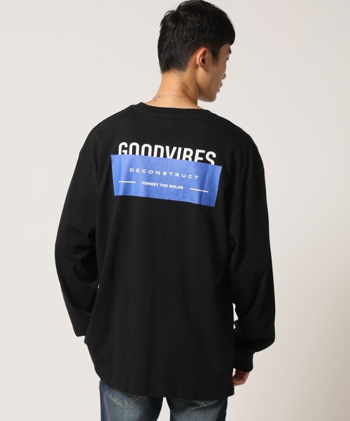 ARCADE(アーケード)の「コットンUSA オーバーサイズ カレッジロゴ アメカジ ロングTシャツ(Tシャツ/カットソー・メンズ・ホワイト系1/ホワイト系2/ブラック系1/グレー系1/グレー系2/ネイビー系2/ブルー系1/ブルー系2・LL/M/L)」の4枚目の写真