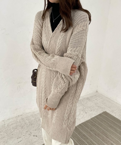 Lamoa(ラモア)の「Lamoa/ケーブルニット ルーズ カーディガン(カーディガン/ボレロ・レディース・グレー/アイボリー・FREE)」の2枚目の写真