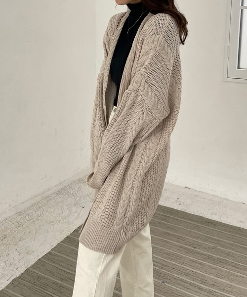 Lamoa(ラモア)の「Lamoa/ケーブルニット ルーズ カーディガン(カーディガン/ボレロ・レディース・グレー/アイボリー・FREE)」の8枚目の写真