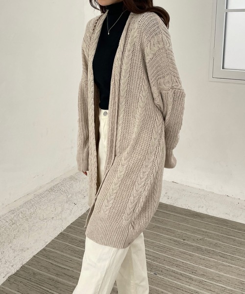 Lamoa(ラモア)の「Lamoa/ケーブルニット ルーズ カーディガン(カーディガン/ボレロ・レディース・グレー/アイボリー・FREE)」の9枚目の写真