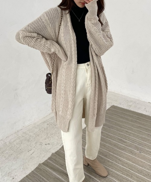 Lamoa(ラモア)の「Lamoa/ケーブルニット ルーズ カーディガン(カーディガン/ボレロ・レディース・グレー/アイボリー・FREE)」の10枚目の写真