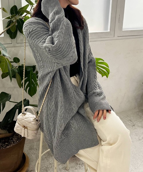 Lamoa(ラモア)の「Lamoa/ケーブルニット ルーズ カーディガン(カーディガン/ボレロ・レディース・グレー/アイボリー・FREE)」の15枚目の写真