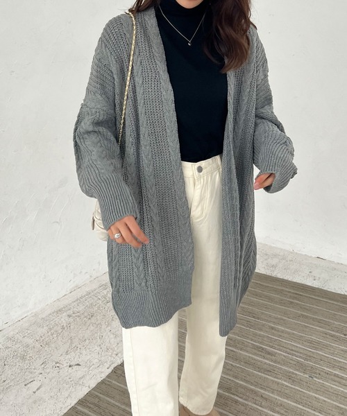 Lamoa(ラモア)の「Lamoa/ケーブルニット ルーズ カーディガン(カーディガン/ボレロ・レディース・グレー/アイボリー・FREE)」の18枚目の写真
