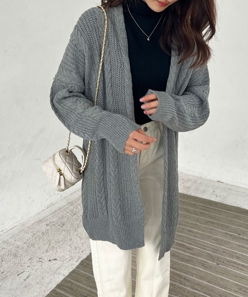 Lamoa(ラモア)の「Lamoa/ケーブルニット ルーズ カーディガン(カーディガン/ボレロ・レディース・グレー/アイボリー・FREE)」の19枚目の写真