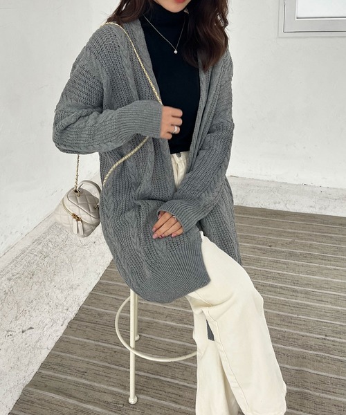 Lamoa(ラモア)の「Lamoa/ケーブルニット ルーズ カーディガン(カーディガン/ボレロ・レディース・グレー/アイボリー・FREE)」の22枚目の写真