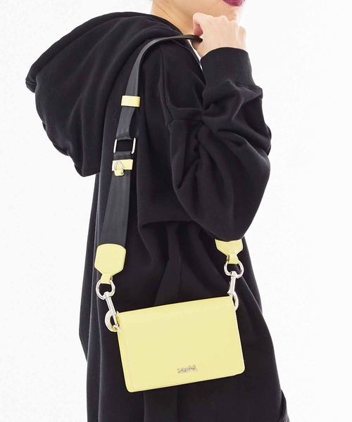 X-girl(エックスガール)の「CROSS BODY BAG(ショルダーバッグ・レディース・ブラック/イエロー・ONE SIZE)」の17枚目の写真