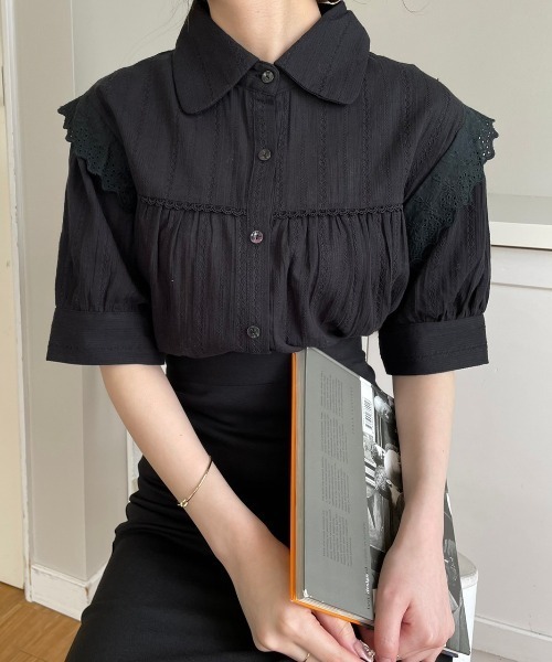 OLUPIC（オルピック）の「OLUPIC/【WEB限定】ストライプレースパフスリーブブラウス（シャツ/ブラウス・レディース・ブラック/グリーン/ホワイト・FREE）」の3枚目の写真