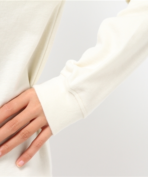 X-girl（エックスガール）の「BRUSHED L/S TOP（Tシャツ/カットソー・レディース・ホワイト/ブラック/アッシュ・1/2）」の15枚目の写真